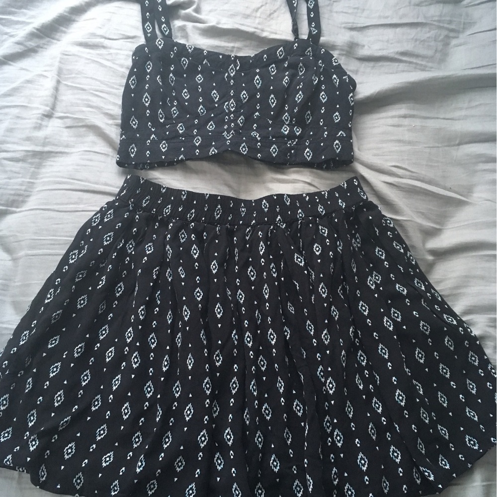 Lorimer nyc two piece set skirt and crop top